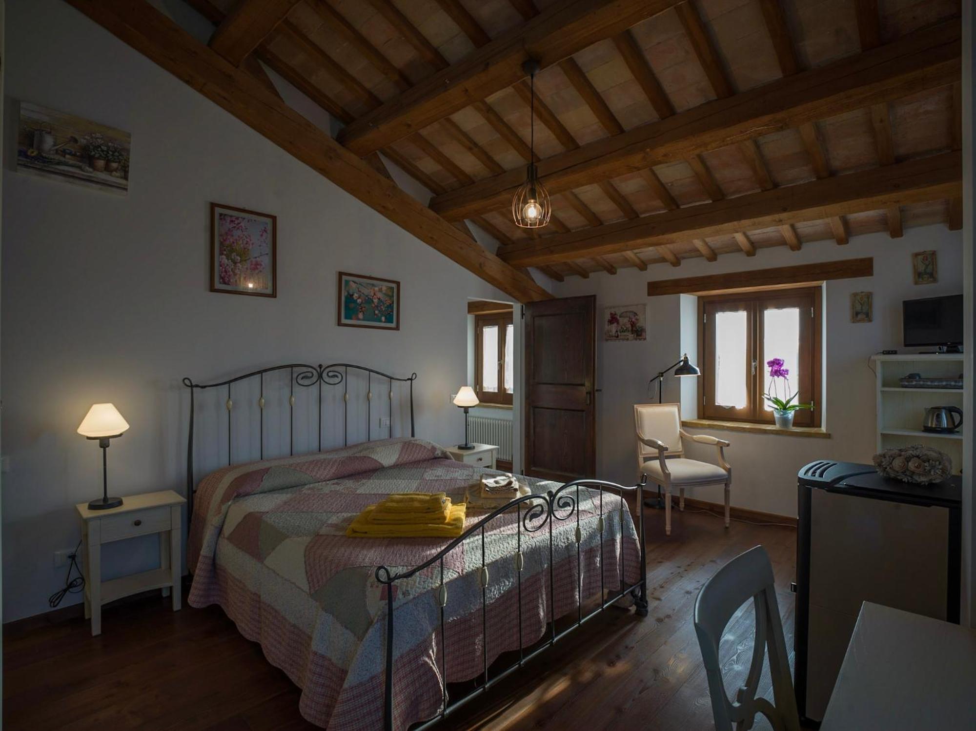 Quelli Del Picchio Bed & Breakfast Cupramontana Eksteriør bilde